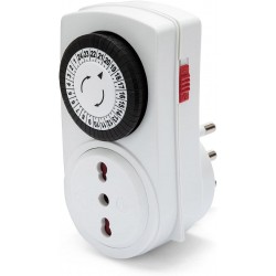 PRESA CON TIMER GIORNALIERO 16A